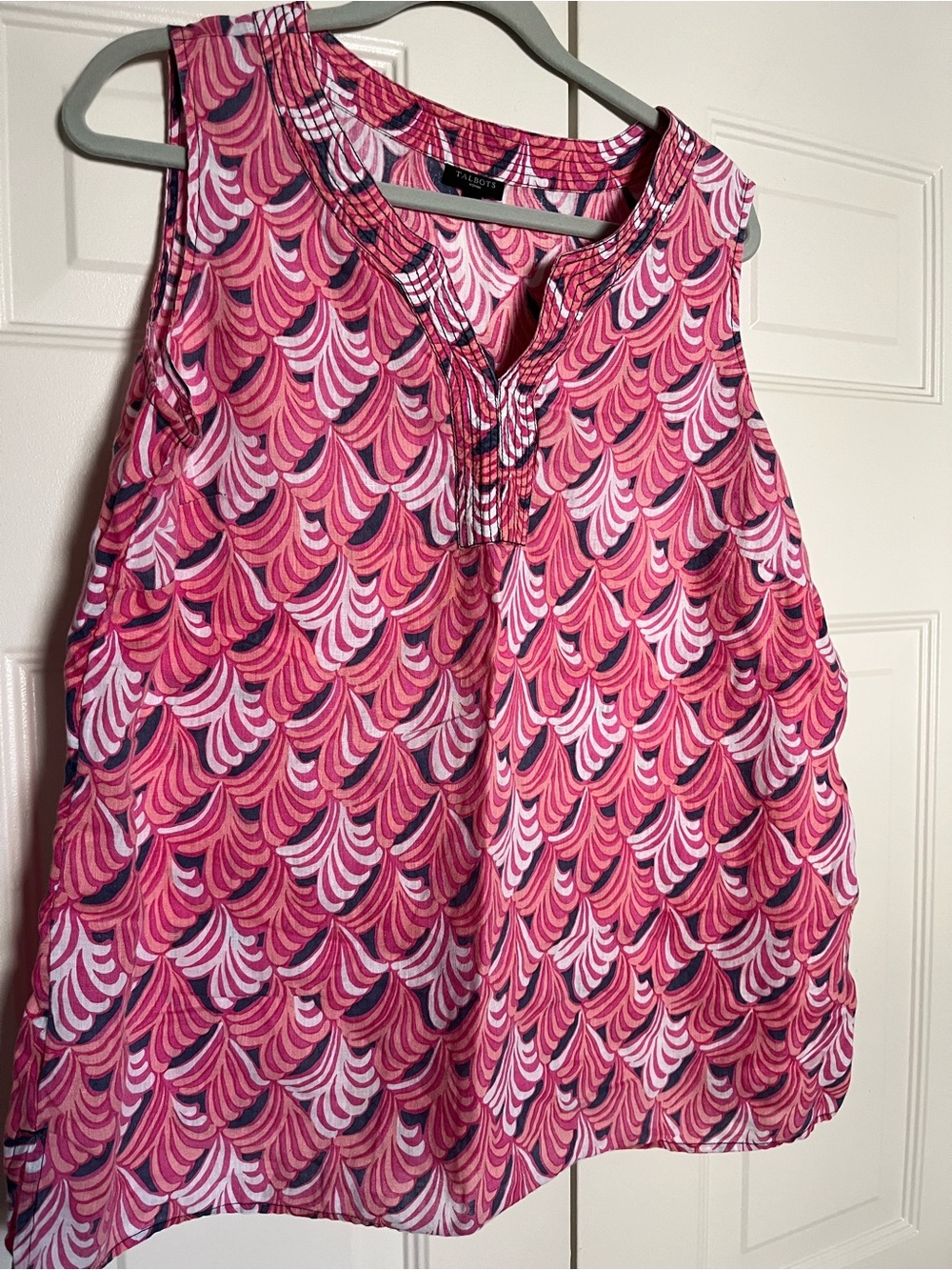 Talbots Linen Split Neck Sleeveless Top